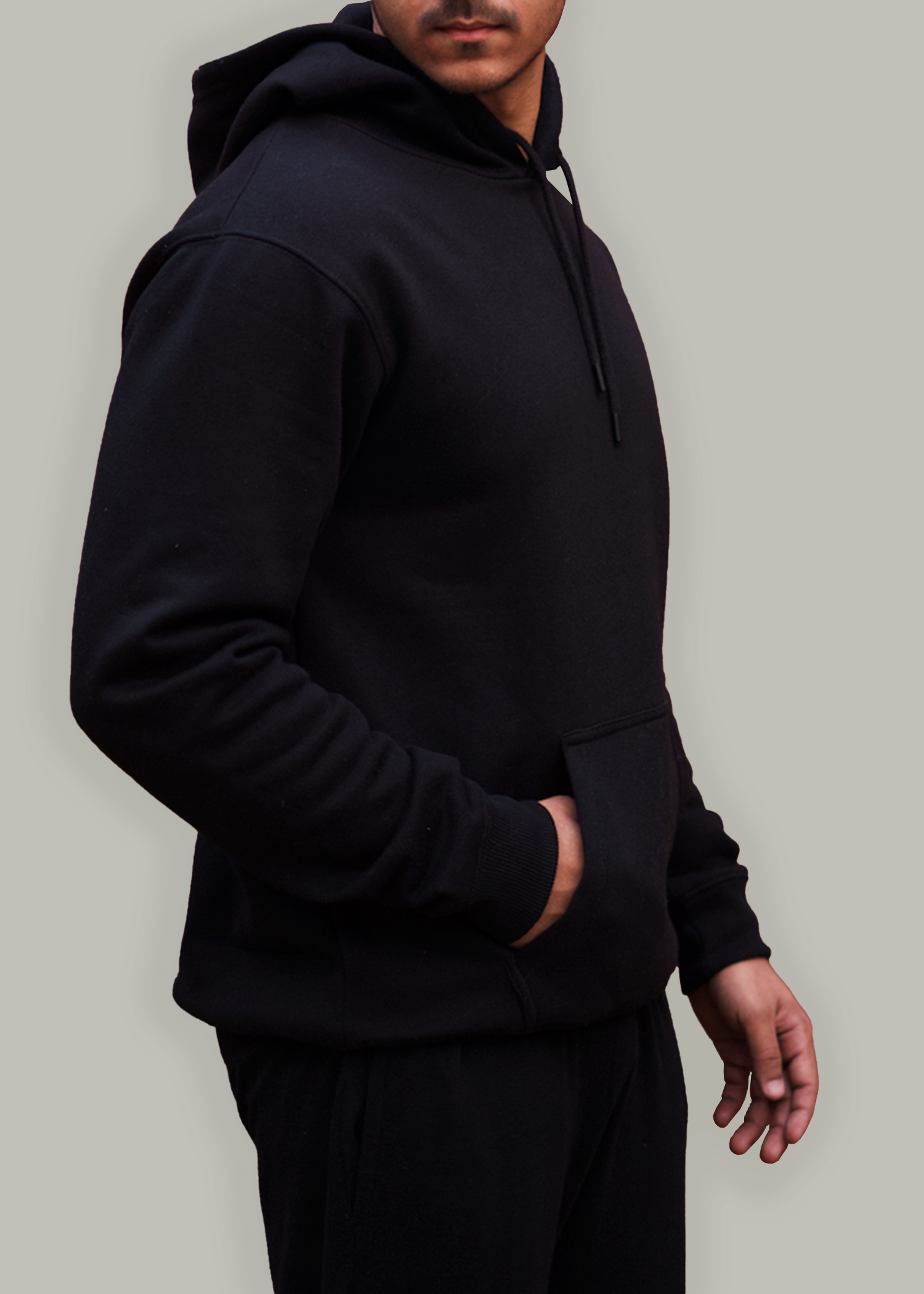 BLACK RELAXED HOODIE
