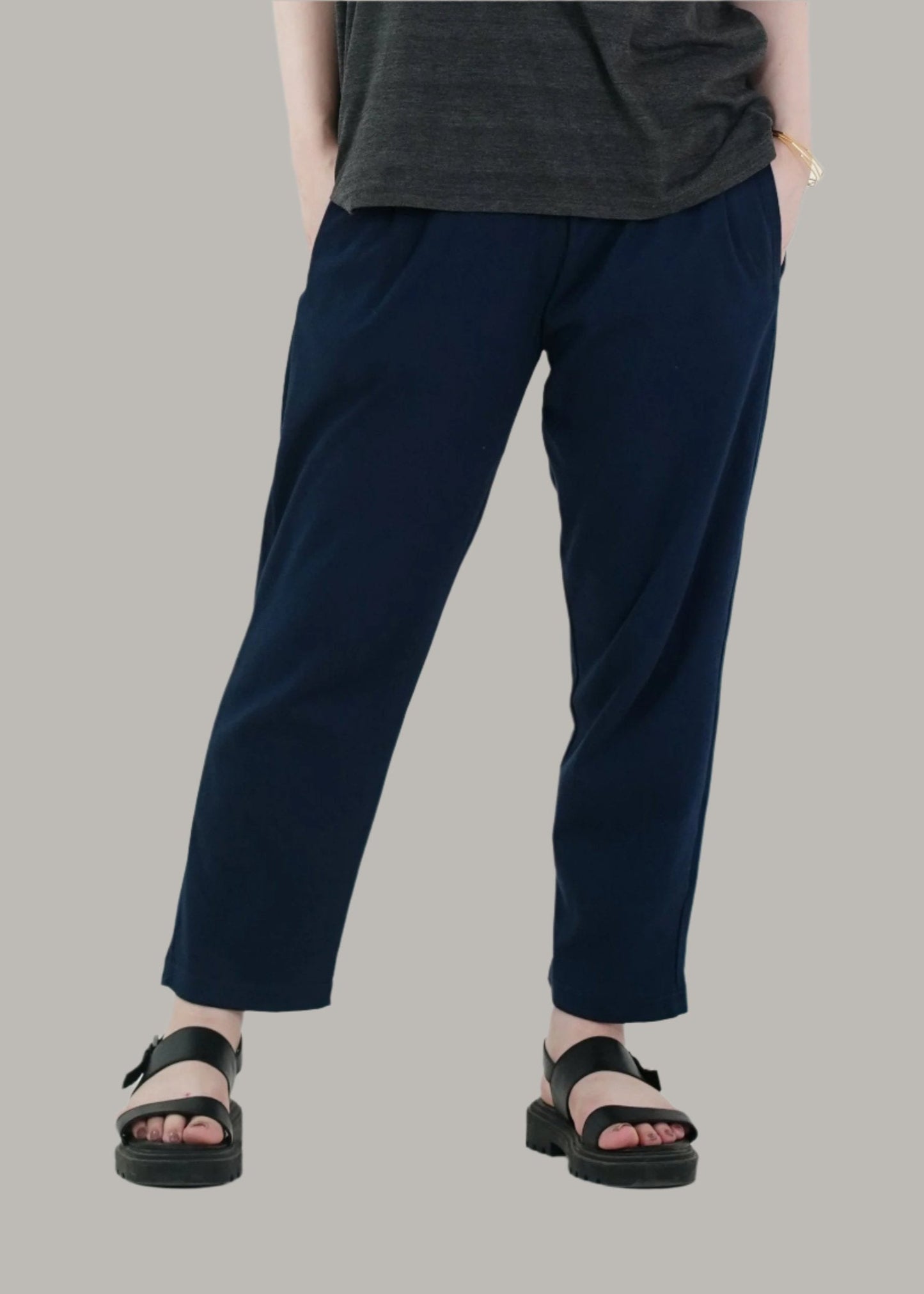 COTTON NAVY ANKLE TROUSER