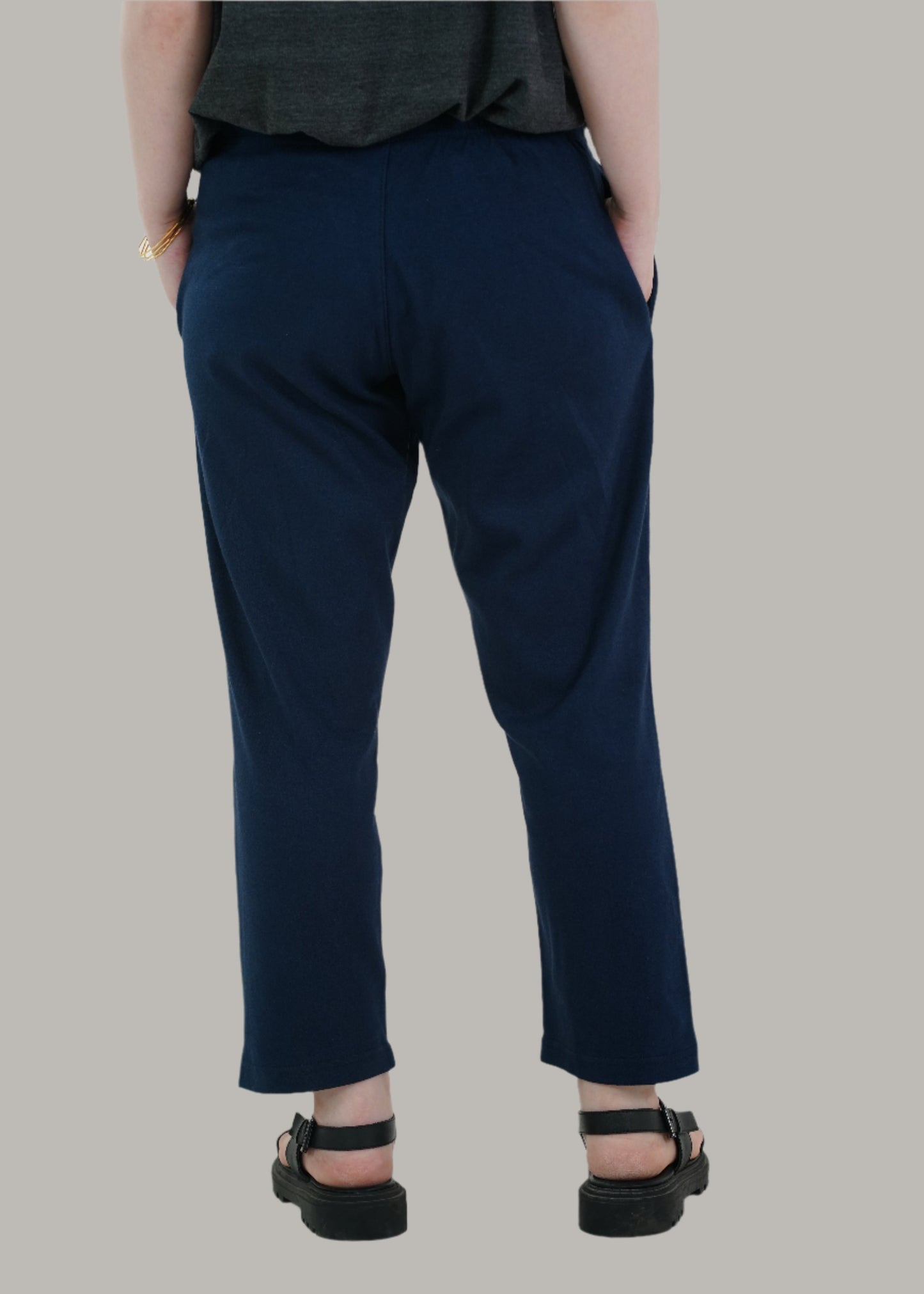 COTTON NAVY ANKLE TROUSER