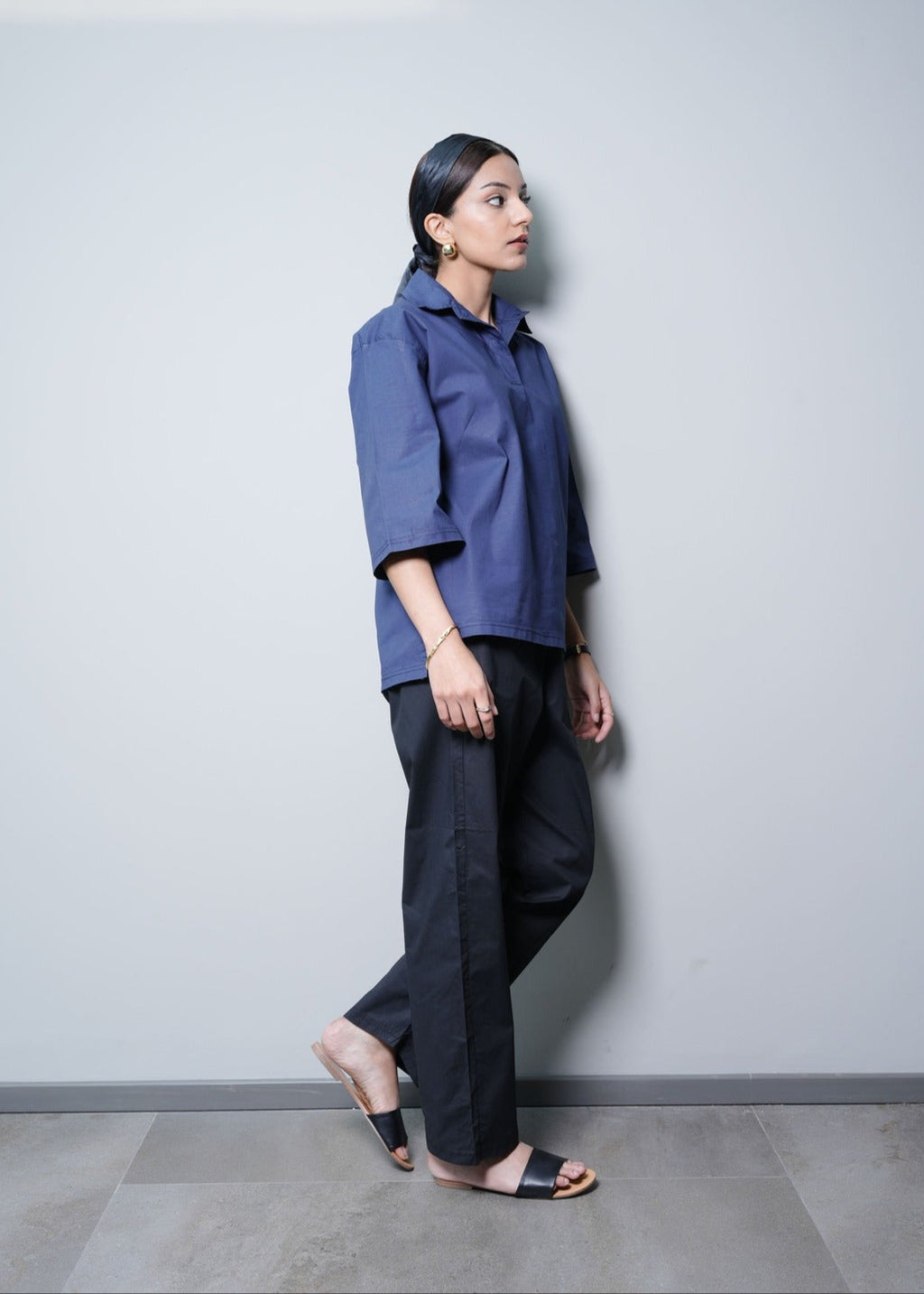 BLACK COTTON LYCRA RELAXED TROUSERS