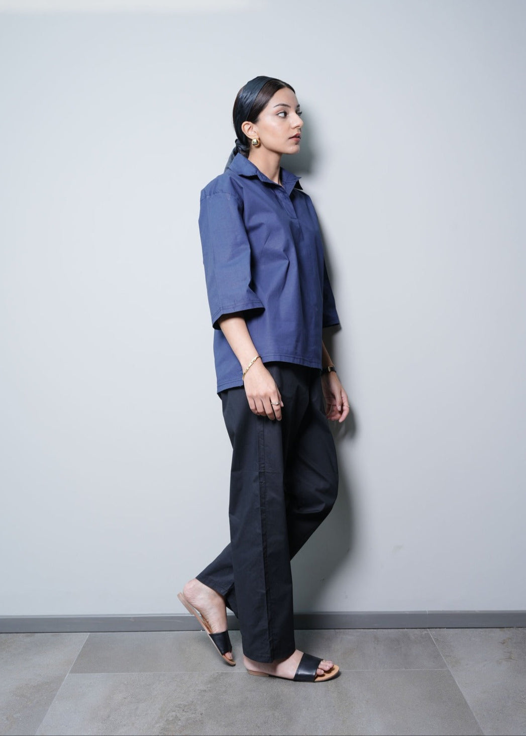 BLACK COTTON LYCRA RELAXED TROUSERS